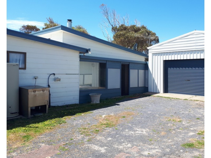 17 Cape Buffon Drive, Southend SA 5280