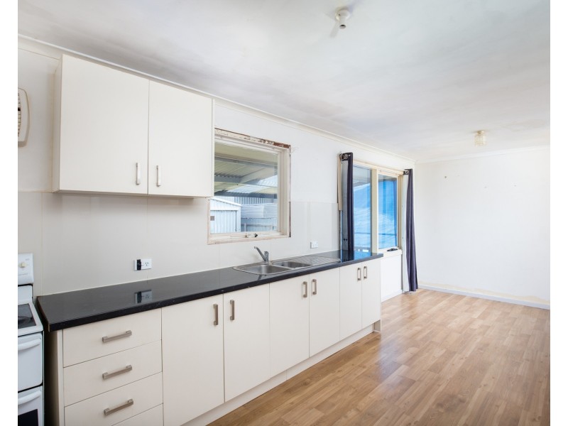 18 Mcenroe Road, Tarpeena SA 5277