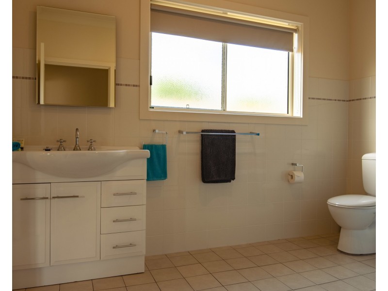 1-3/3 Amor Street, Mount Gambier SA 5290