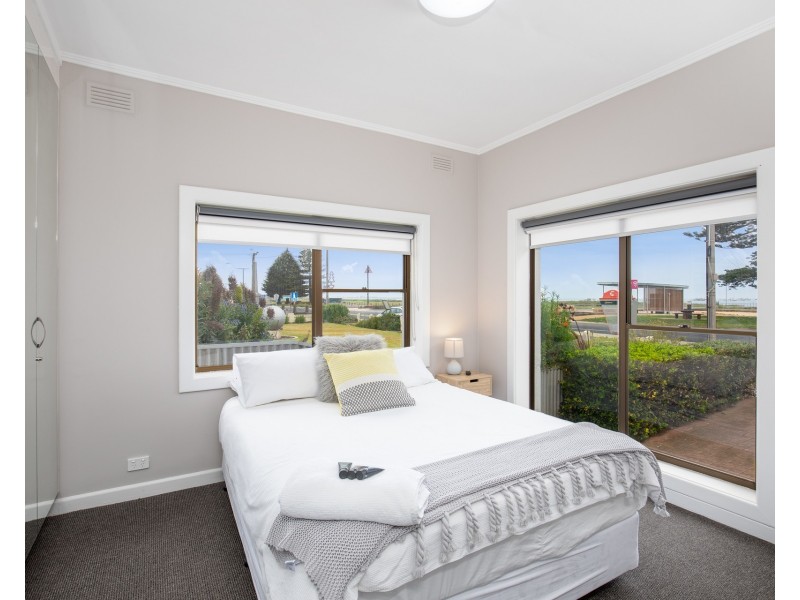 58 Sea Parade, Port Macdonnell SA 5291