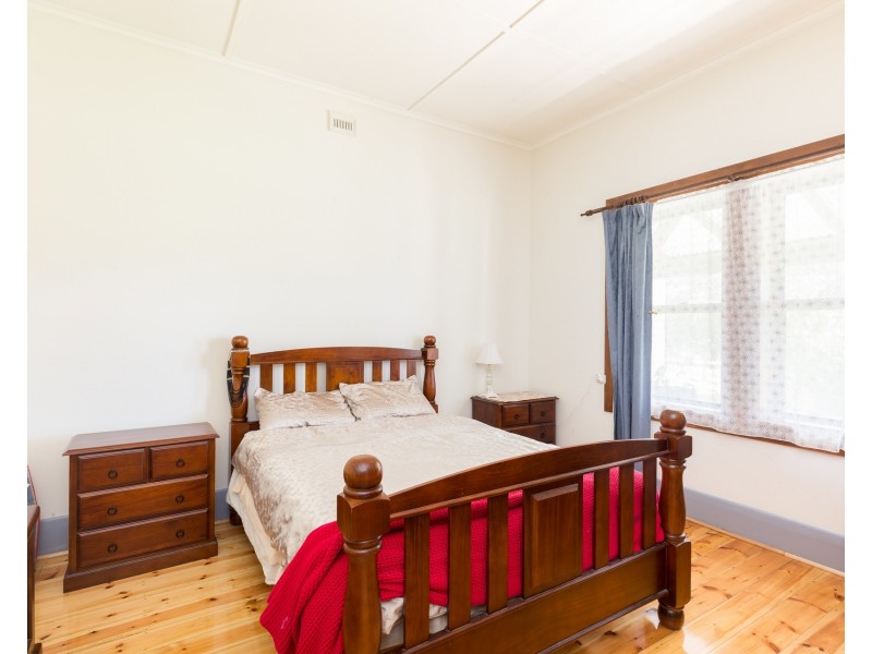 25 Kain Road, Caroline SA 5291