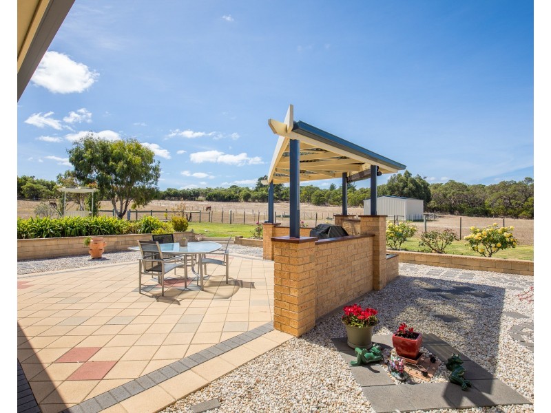 96 Warreanga Road, Wye SA 5291