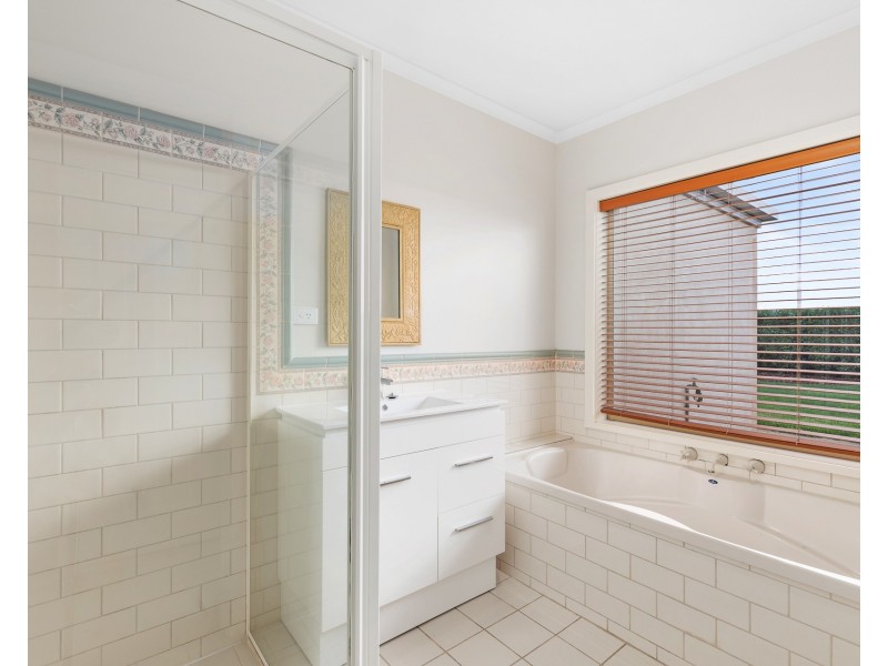 11 Flinders Terrace, Mount Gambier SA 5290