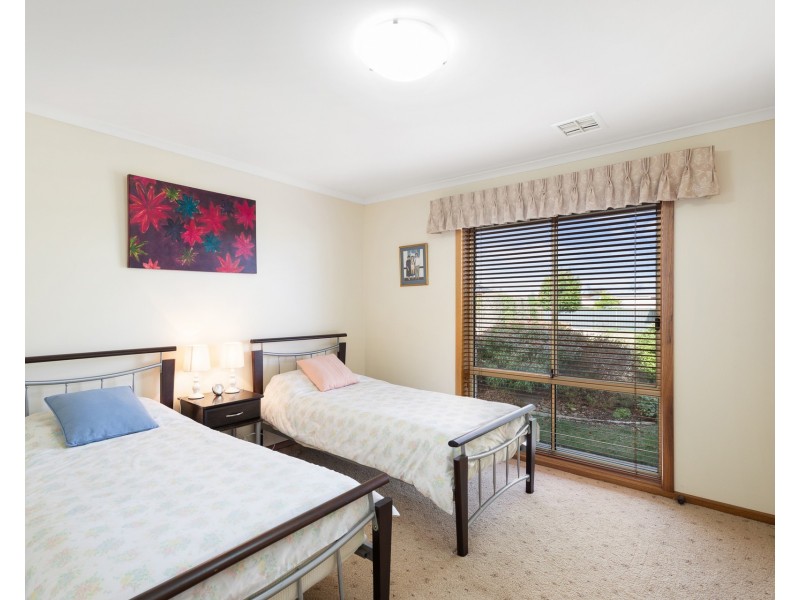 8 Roanoke Court, Mount Gambier SA 5290