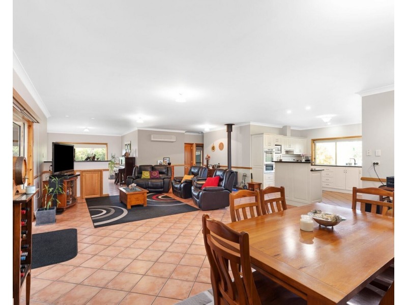 6 Hill Crescent, Mount Gambier SA 5290