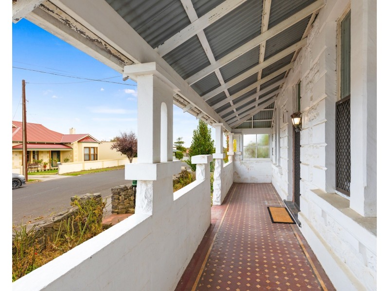 18 Agnes Street, Mount Gambier SA 5290