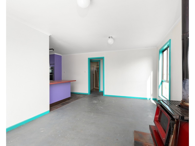 16 & 16A Livingston Street, Blackfellows Caves SA 5291