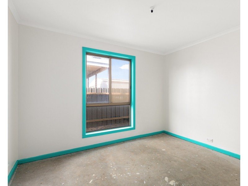 16 & 16A Livingston Street, Blackfellows Caves SA 5291