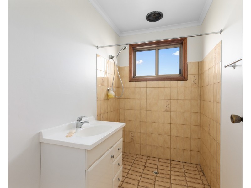 16 & 16A Livingston Street, Blackfellows Caves SA 5291