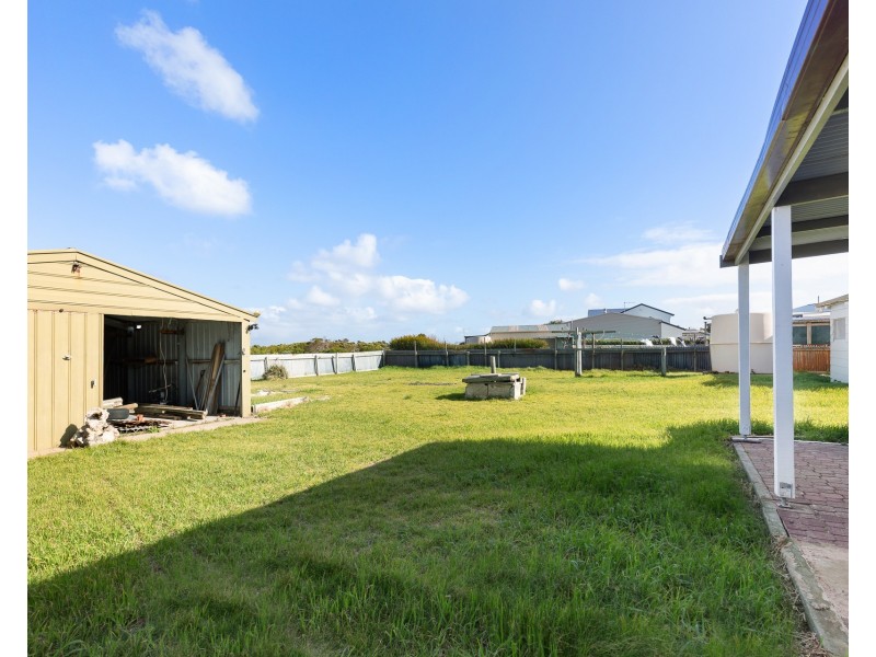 16 & 16A Livingston Street, Blackfellows Caves SA 5291