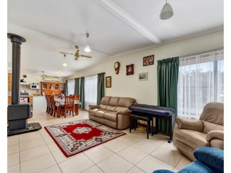 4 North Terrace, Tantanoola SA 5280