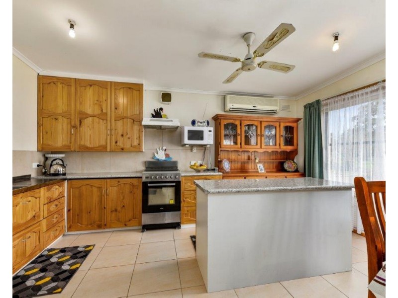 4 North Terrace, Tantanoola SA 5280