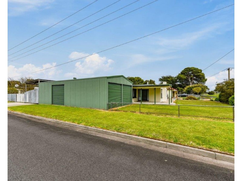 4 North Terrace, Tantanoola SA 5280