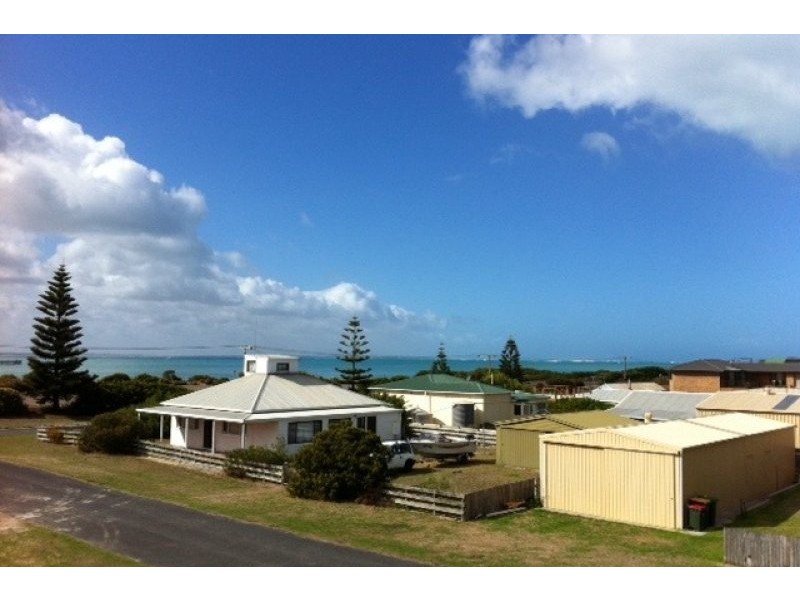 2 Cnr Foster Street & Blacketer Street, Beachport SA 5280