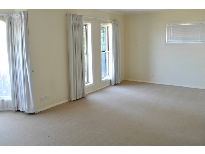 19 Vivienne Avenue, Mount Gambier SA 5290