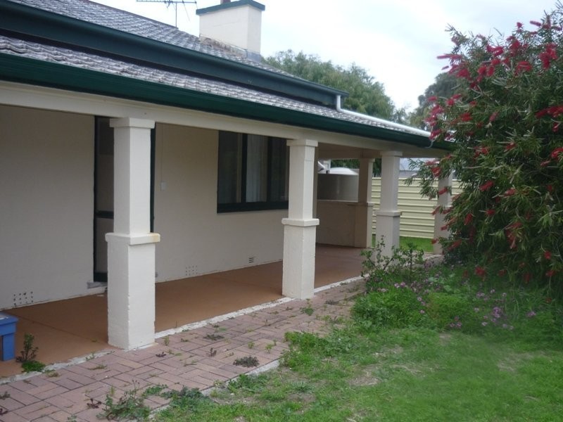 1 Lanky Street, Beachport SA 5280