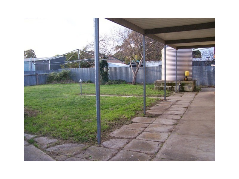 12 Mullins Street, Millicent SA 5280