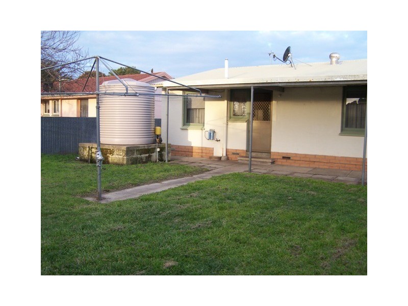 12 Mullins Street, Millicent SA 5280