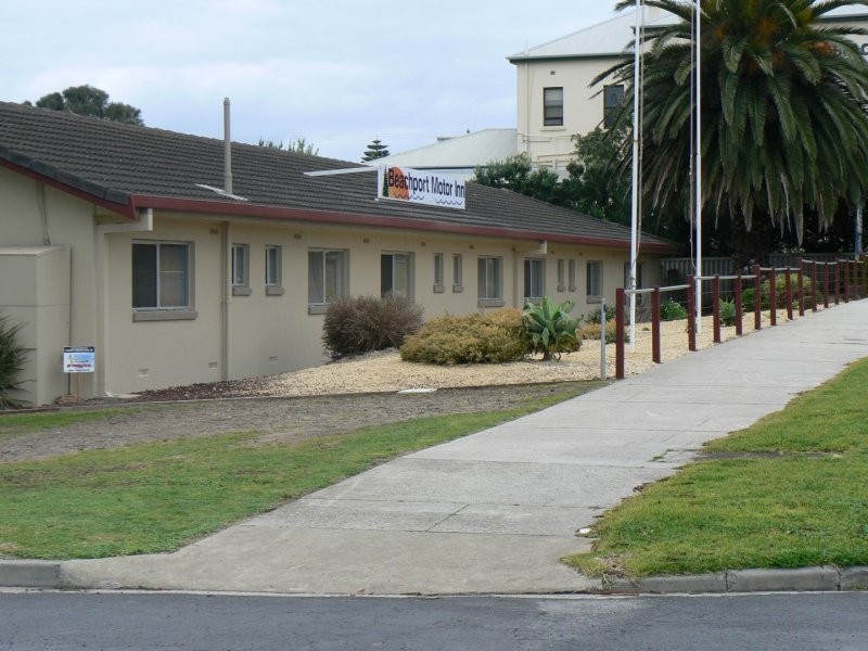 13 Railway Terrace, Beachport SA 5280