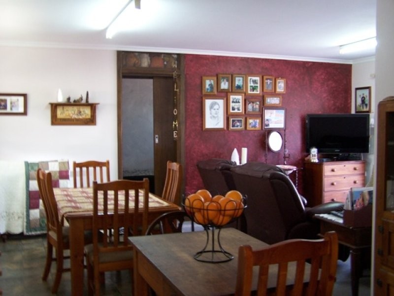 13 Railway Terrace, Beachport SA 5280