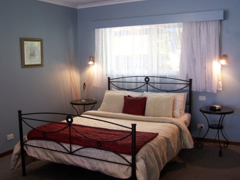 13 Railway Terrace, Beachport SA 5280