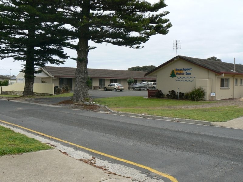 13 Railway Terrace, Beachport SA 5280