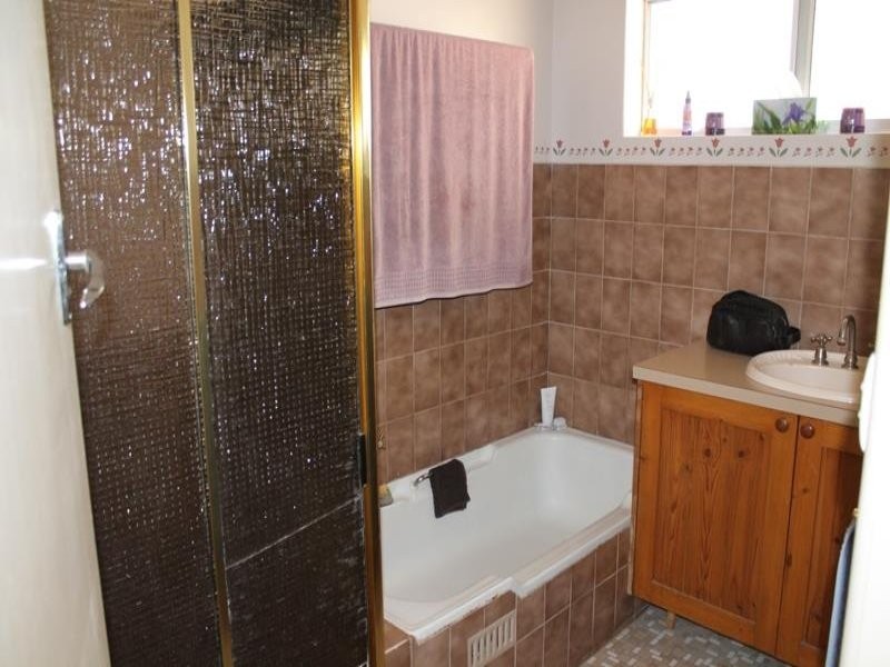 5 Matheson Road, Millicent SA 5280