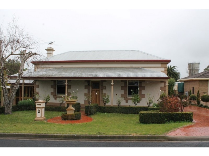 7 Elizabeth Street, Millicent SA 5280