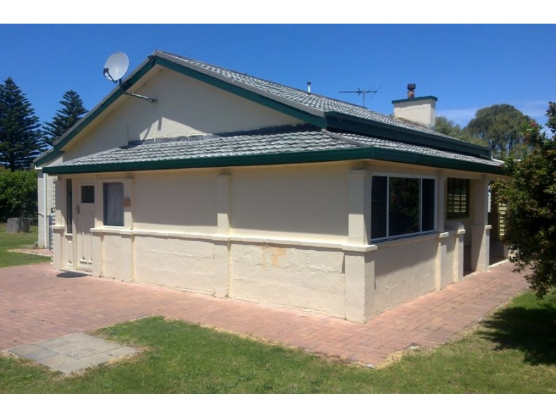 1 Lanky Street, Beachport SA 5280