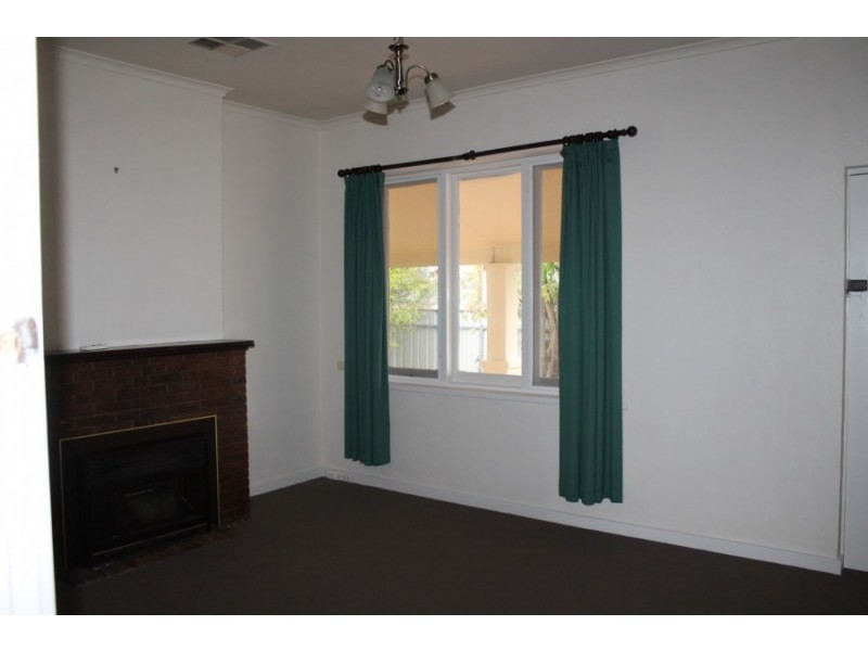 1 Lanky Street, Beachport SA 5280