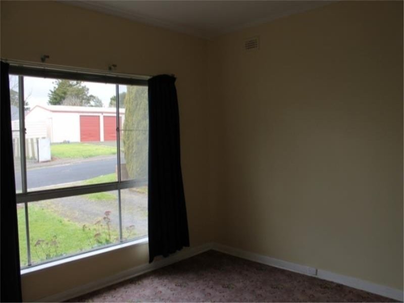 18 Olive Street, Millicent SA 5280