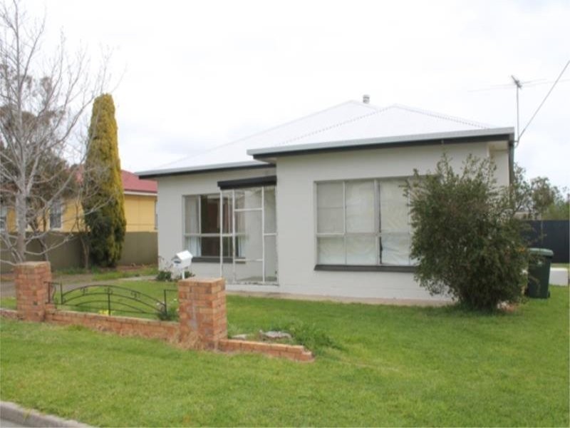 18 Olive Street, Millicent SA 5280