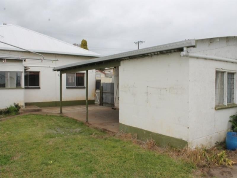 18 Olive Street, Millicent SA 5280