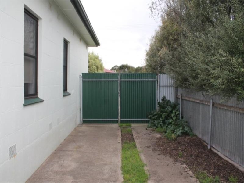 5 Degaris Street, Millicent SA 5280