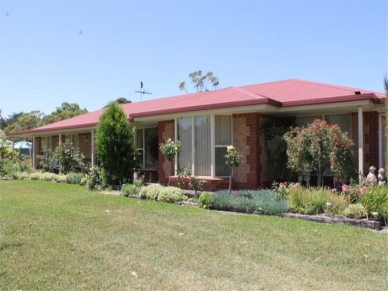 21 Wattle Road, Millicent SA 5280