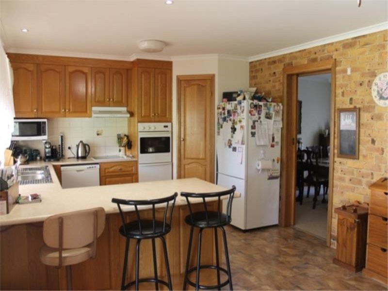 21 Wattle Road, Millicent SA 5280