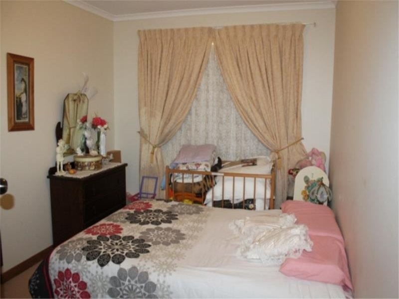 21 Wattle Road, Millicent SA 5280