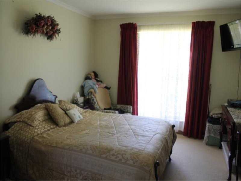 21 Wattle Road, Millicent SA 5280