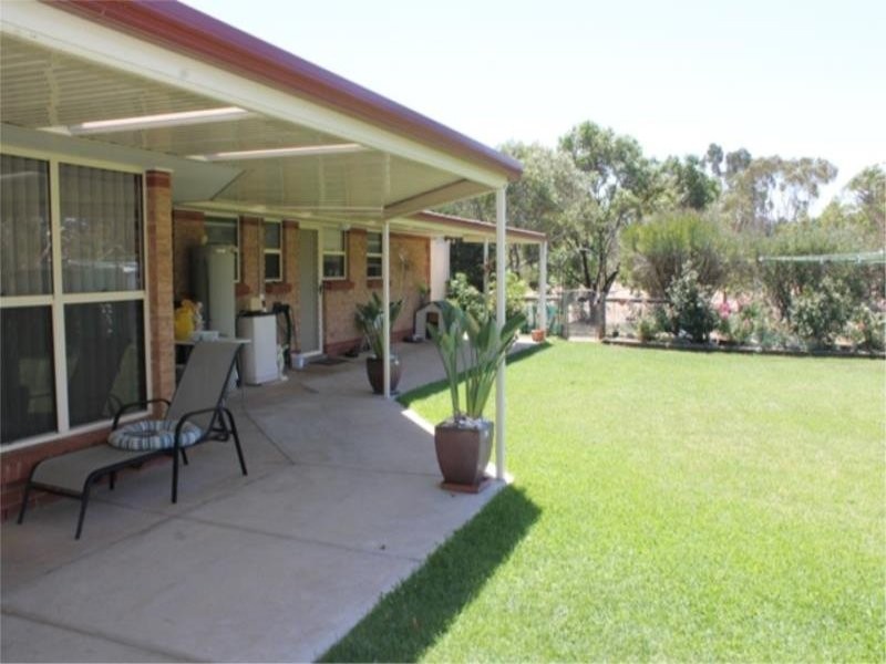 21 Wattle Road, Millicent SA 5280