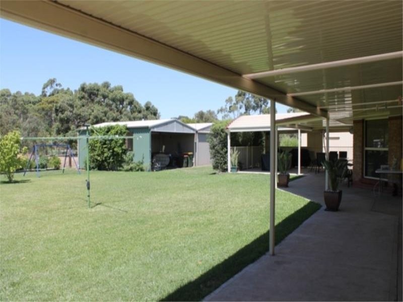 21 Wattle Road, Millicent SA 5280