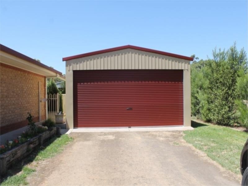 21 Wattle Road, Millicent SA 5280