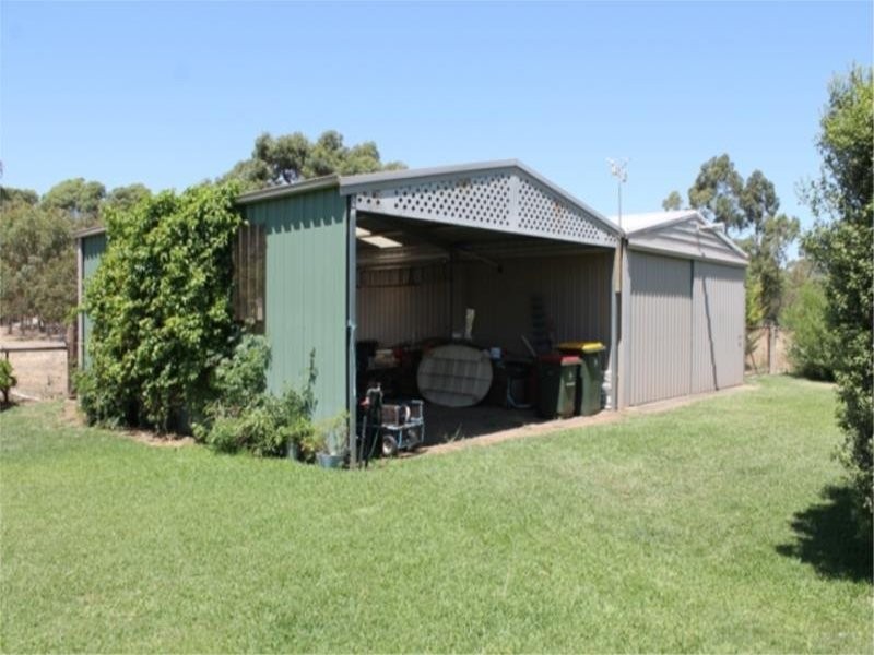 21 Wattle Road, Millicent SA 5280