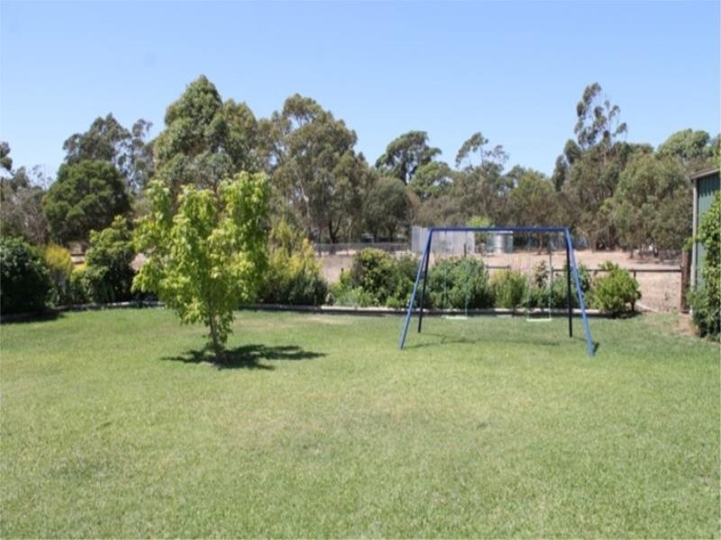 21 Wattle Road, Millicent SA 5280