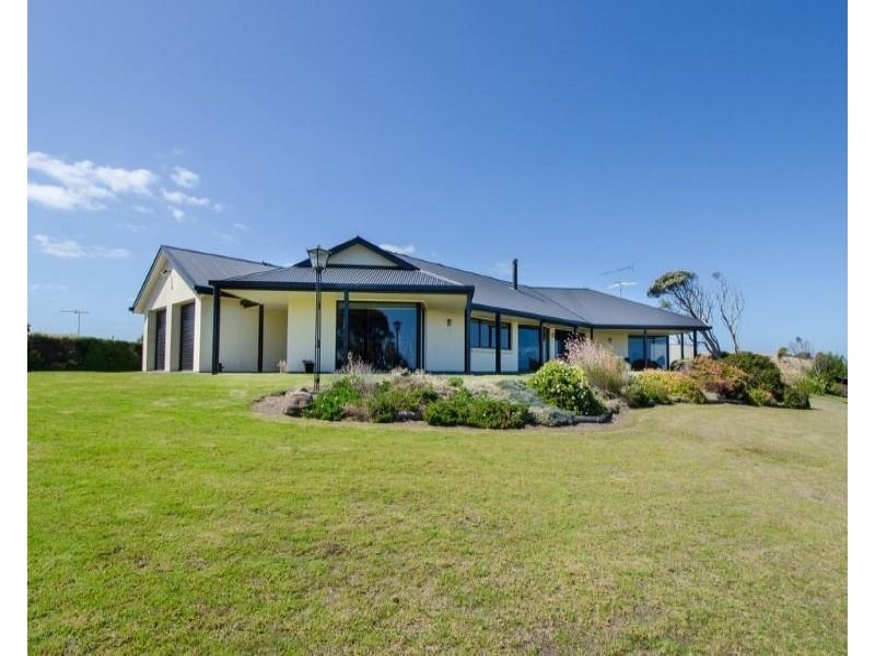 6215 Portland Road, Nelson VIC 3292