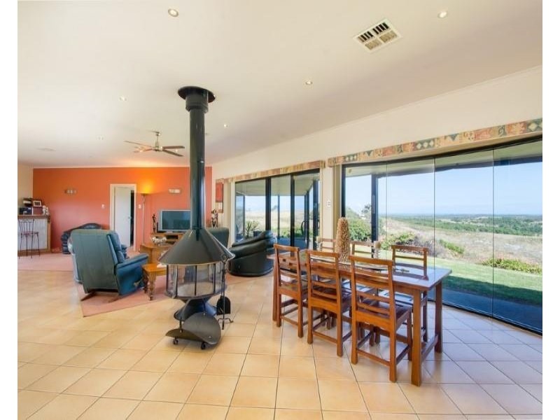 6215 Portland Road, Nelson VIC 3292