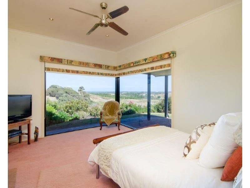 6215 Portland Road, Nelson VIC 3292