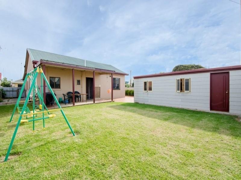 37 Church Street, Port Macdonnell SA 5291
