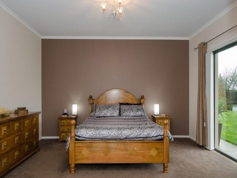 8 Oakridge Crescent, Mount Gambier SA 5290