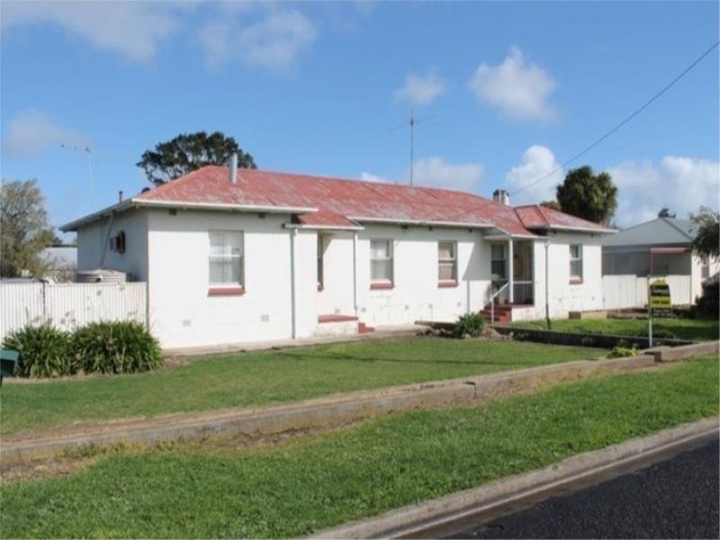 2-4 Daphne Street, Millicent SA 5280