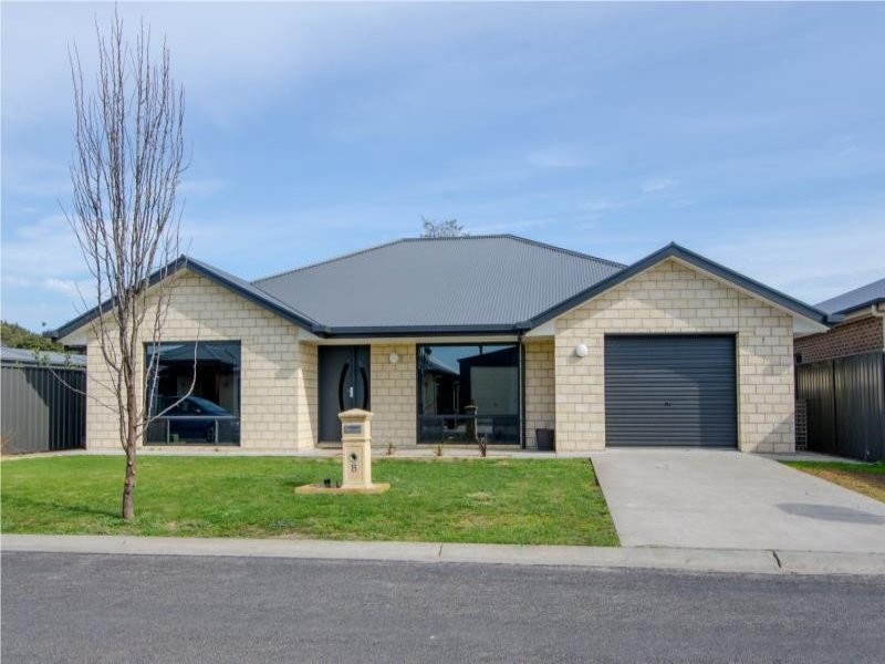 8 Harrington Street, Millicent SA 5280